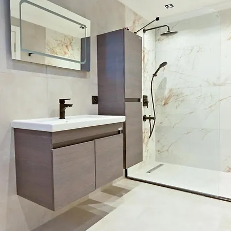 ıstanbul - 3 Bedroom In Hisaronu Villa *